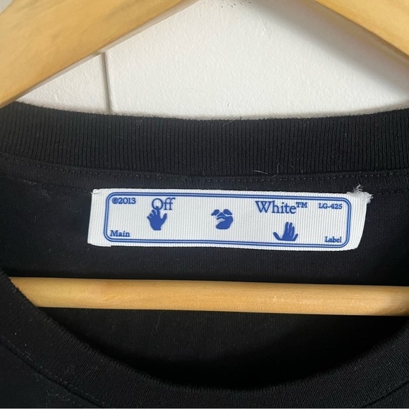 OFF WHITE Liquid Arrows Tee - Picture 11 of 14